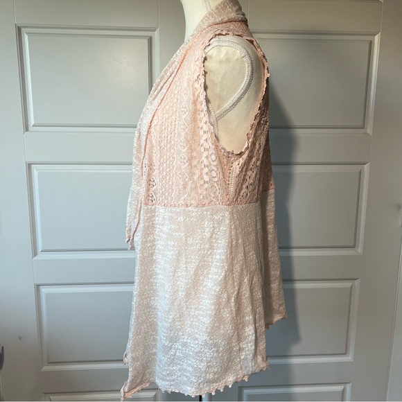 Say What? LG Boho Peach Lace Crochet Open Vest Style Flowing Shawl - Picture 3 of 6